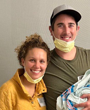 You are currently viewing October 5, 2022 <br> Kelly and Matt